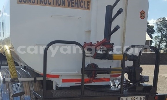 Buy Used Tata LPT White Truck in Omaruru in Erongo Buy Used Tata LPT White Truck in Omaruru in Erongo