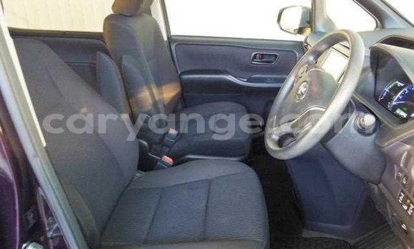 Acheter Import Voiture Toyota Noah Autre à Windhoek, Namibie Acheter Import Voiture Toyota Noah Autre à Windhoek, Namibie