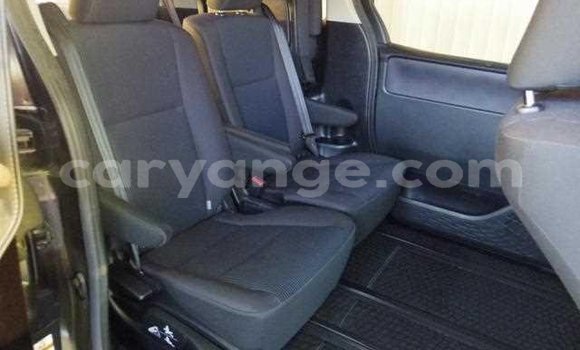 Acheter Import Voiture Toyota Noah Autre à Windhoek, Namibie Acheter Import Voiture Toyota Noah Autre à Windhoek, Namibie