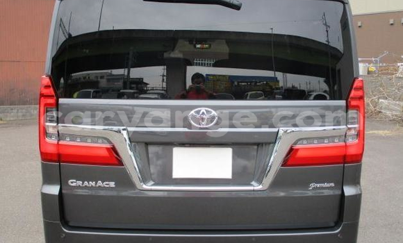 Buy Import Toyota Grand HiAce Other Car in Windhoek in Namibia Buy Import Toyota Grand HiAce Other Car in Windhoek in Namibia