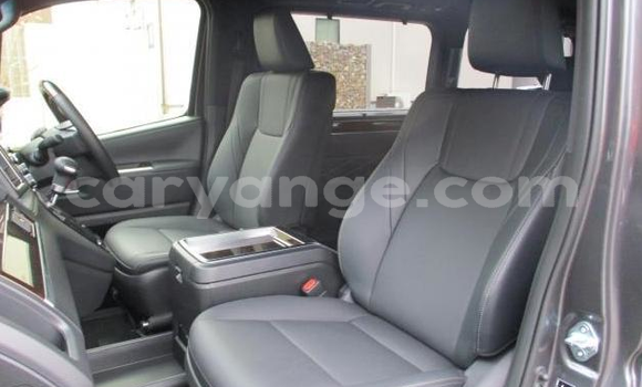 Buy Import Toyota Grand HiAce Other Car in Windhoek in Namibia Buy Import Toyota Grand HiAce Other Car in Windhoek in Namibia