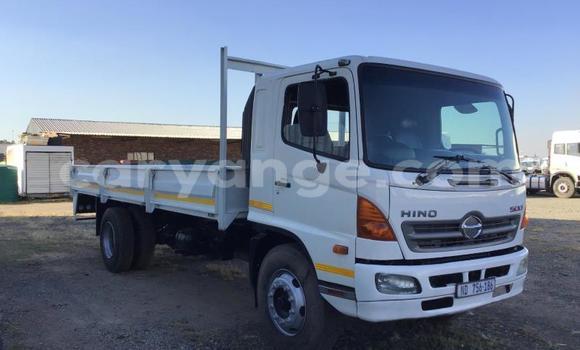 Buy Used Hino 300 Series White Truck in Windhoek in Namibia Buy Used Hino 300 Series White Truck in Windhoek in Namibia