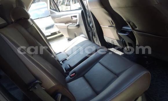 Acheter Import Voiture Toyota Fortuner Autre à Windhoek, Namibie Acheter Import Voiture Toyota Fortuner Autre à Windhoek, Namibie