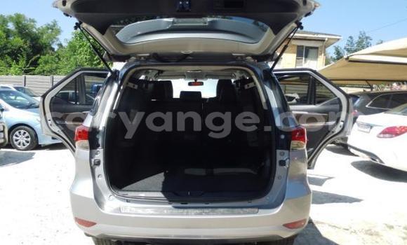 Acheter Import Voiture Toyota Fortuner Autre à Windhoek, Namibie Acheter Import Voiture Toyota Fortuner Autre à Windhoek, Namibie