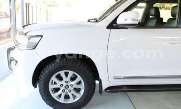 Buy Used Toyota Land Cruiser White Car in Grootfontein in Namibia Buy Used Toyota Land Cruiser White Car in Grootfontein in Namibia