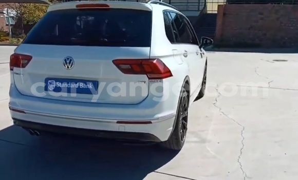 Buy Used Volkswagen Tiguan White Car in Windhoek in Namibia Buy Used Volkswagen Tiguan White Car in Windhoek in Namibia
