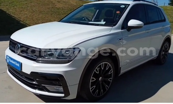 Buy Used Volkswagen Tiguan White Car in Windhoek in Namibia Buy Used Volkswagen Tiguan White Car in Windhoek in Namibia