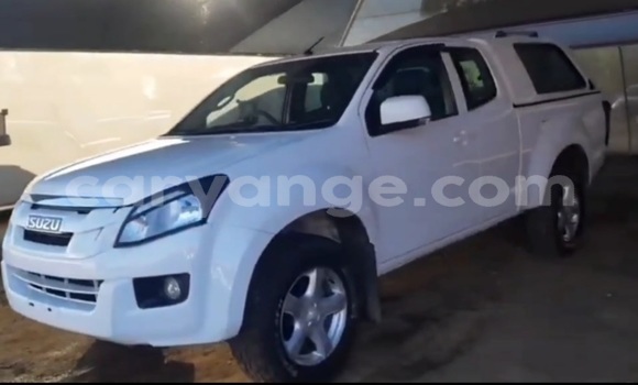 Buy Used Isuzu KB White Car in Windhoek in Namibia Buy Used Isuzu KB White Car in Windhoek in Namibia