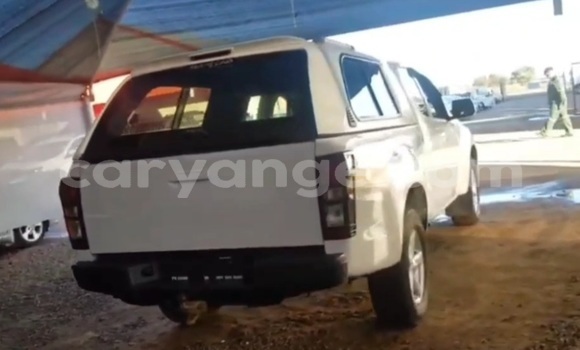 Buy Used Isuzu KB White Car in Windhoek in Namibia Buy Used Isuzu KB White Car in Windhoek in Namibia