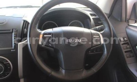 Buy Used Isuzu D–MAX White Car in Karasburg in Karas Buy Used Isuzu D–MAX White Car in Karasburg in Karas