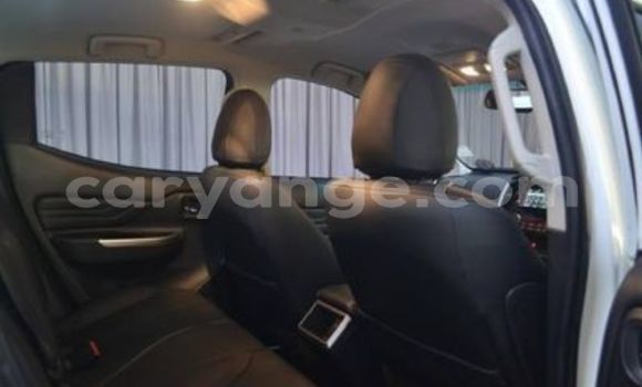 Buy Used Mitsubishi Triton White Car in Swakopmund in Namibia Buy Used Mitsubishi Triton White Car in Swakopmund in Namibia