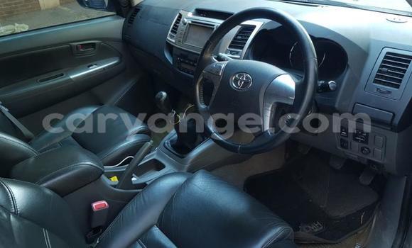 Acheter Occasion Voiture Toyota Hilux Noir à Windhoek, Namibie Acheter Occasion Voiture Toyota Hilux Noir à Windhoek, Namibie