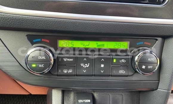 Acheter Import Voiture Toyota Auris Autre à Windhoek, Namibie Acheter Import Voiture Toyota Auris Autre à Windhoek, Namibie