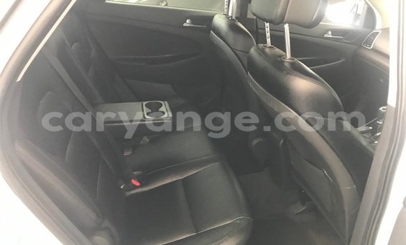 Buy Used Hyundai Tucson White Car in Windhoek in Namibia Buy Used Hyundai Tucson White Car in Windhoek in Namibia