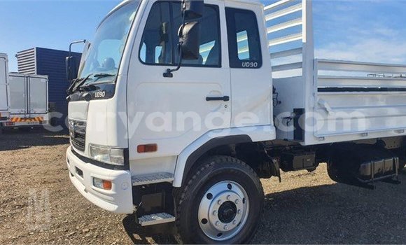 Acheter Occasion Utilitaire Nissan UD Blanc à Henties Bay, Erongo Acheter Occasion Utilitaire Nissan UD Blanc à Henties Bay, Erongo