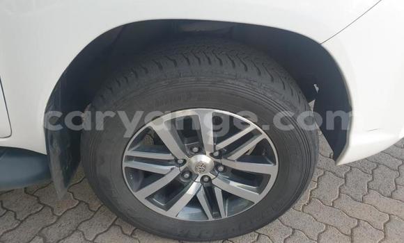 Acheter Occasion Voiture Toyota Hilux Blanc à Gobabis, Omaheke Acheter Occasion Voiture Toyota Hilux Blanc à Gobabis, Omaheke