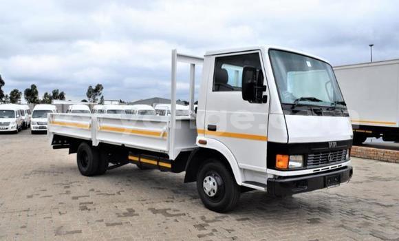 Buy Used Tata LPT White Truck in Windhoek in Namibia Buy Used Tata LPT White Truck in Windhoek in Namibia