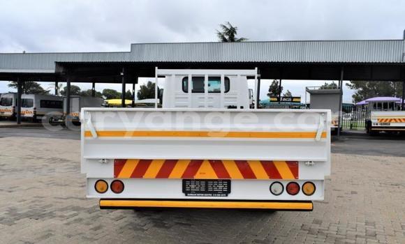 Buy Used Tata LPT White Truck in Windhoek in Namibia Buy Used Tata LPT White Truck in Windhoek in Namibia