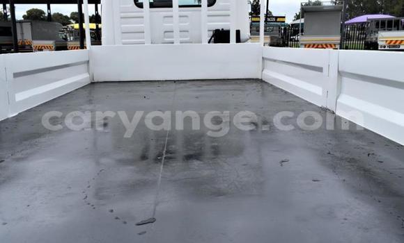 Buy Used Tata LPT White Truck in Windhoek in Namibia Buy Used Tata LPT White Truck in Windhoek in Namibia