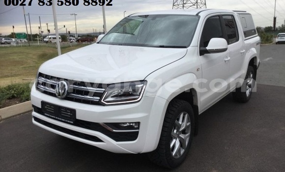 Buy Used Volkswagen Amarok White Car in Windhoek in Namibia Buy Used Volkswagen Amarok White Car in Windhoek in Namibia