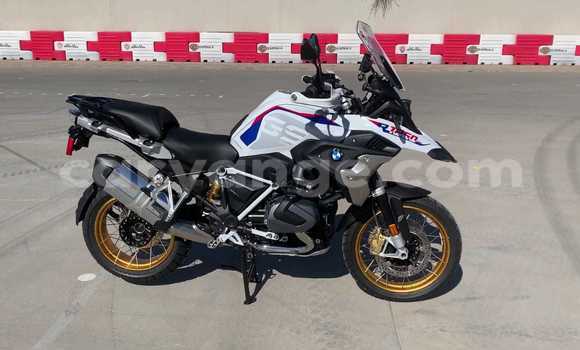 Buy Used BMW R1200GS Adventure White Bike in Otjiwarongo in Namibia