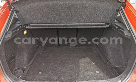 Acheter Occasion Voiture BMW X1 Rouge à Windhoek, Namibie Acheter Occasion Voiture BMW X1 Rouge à Windhoek, Namibie