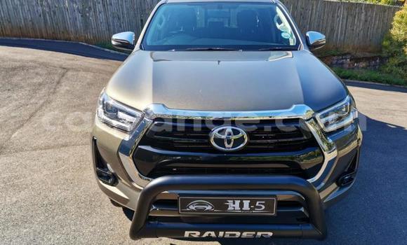 Buy Used Toyota Hilux White Car in Walvis Bay in Namibia Buy Used Toyota Hilux White Car in Walvis Bay in Namibia