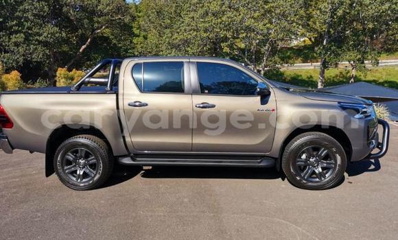 Buy Used Toyota Hilux White Car in Walvis Bay in Namibia Buy Used Toyota Hilux White Car in Walvis Bay in Namibia
