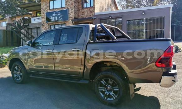Buy Used Toyota Hilux White Car in Walvis Bay in Namibia Buy Used Toyota Hilux White Car in Walvis Bay in Namibia