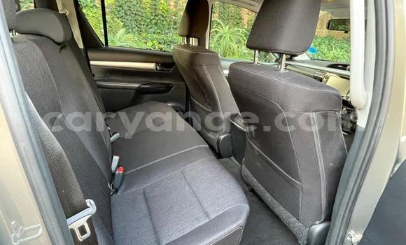 Buy Used Toyota Hilux White Car in Walvis Bay in Namibia Buy Used Toyota Hilux White Car in Walvis Bay in Namibia