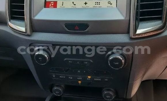 Buy Used Ford Everest Silver Car in Windhoek in Namibia Buy Used Ford Everest Silver Car in Windhoek in Namibia