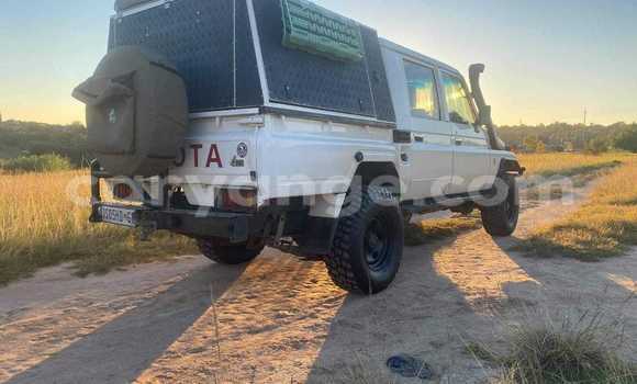 Buy Used Toyota Land Cruiser White Car in Windhoek in Namibia Buy Used Toyota Land Cruiser White Car in Windhoek in Namibia
