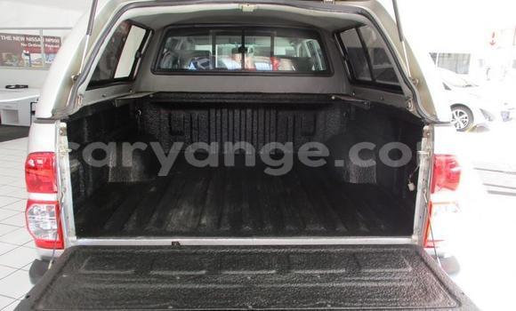 Acheter Occasion Voiture Toyota Hilux Blanc à Windhoek, Namibie Acheter Occasion Voiture Toyota Hilux Blanc à Windhoek, Namibie