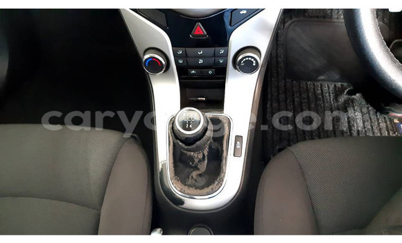 Acheter Occasion Voiture Isuzu KB Blanc à Windhoek, Namibie Acheter Occasion Voiture Isuzu KB Blanc à Windhoek, Namibie