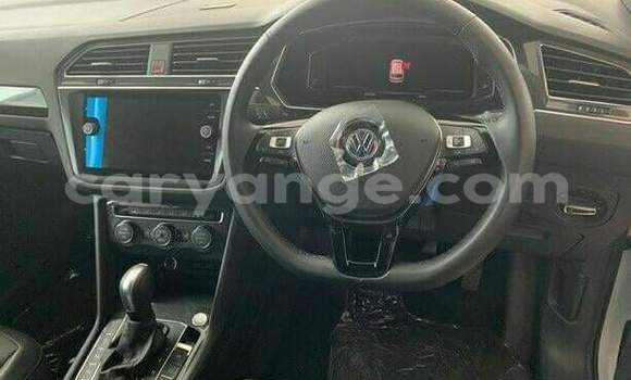 Acheter Occasion Voiture Volkswagen Tiguan Blanc à Windhoek, Namibie Acheter Occasion Voiture Volkswagen Tiguan Blanc à Windhoek, Namibie