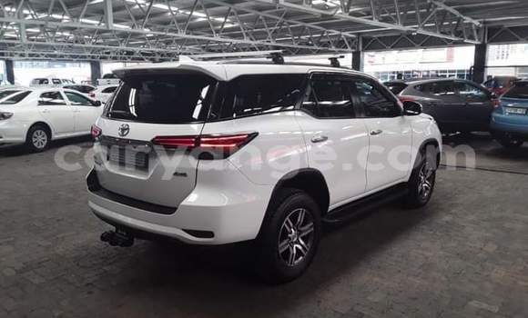 Buy Used Toyota Fortuner White Car in Windhoek in Namibia Buy Used Toyota Fortuner White Car in Windhoek in Namibia