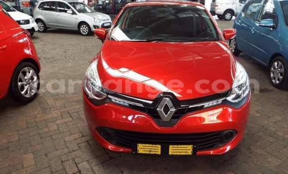 Buy Used Renault Clio Red Car in Windhoek in Namibia Buy Used Renault Clio Red Car in Windhoek in Namibia