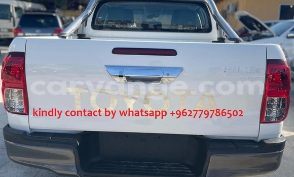 Acheter Occasion Voiture Toyota Hilux Noir à Windhoek, Namibie Acheter Occasion Voiture Toyota Hilux Noir à Windhoek, Namibie