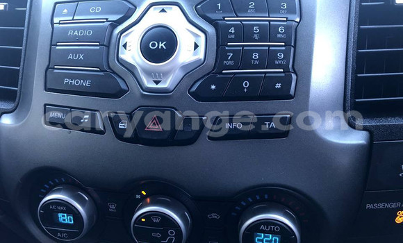 Acheter Occasion Voiture Ford Ranger Blanc à Windhoek, Namibie Acheter Occasion Voiture Ford Ranger Blanc à Windhoek, Namibie