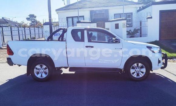 Buy Used Toyota Hilux White Car in Windhoek in Namibia Buy Used Toyota Hilux White Car in Windhoek in Namibia