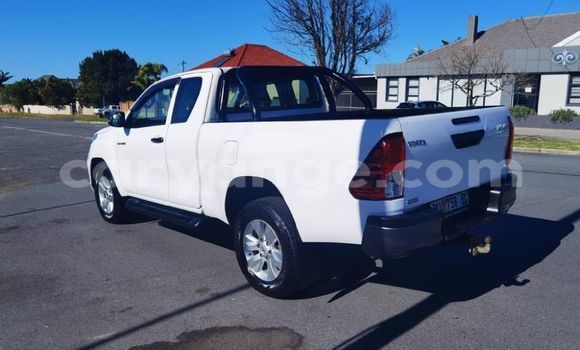 Buy Used Toyota Hilux White Car in Windhoek in Namibia Buy Used Toyota Hilux White Car in Windhoek in Namibia