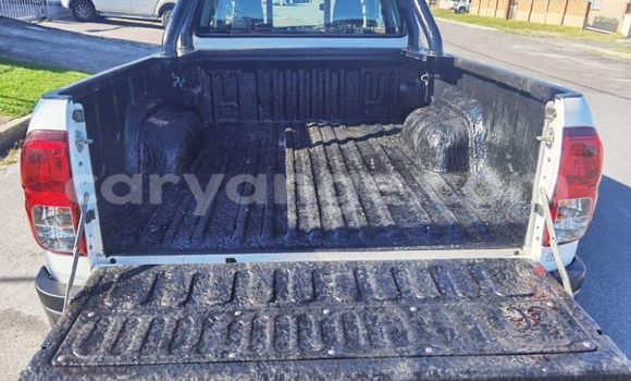 Buy Used Toyota Hilux White Car in Windhoek in Namibia Buy Used Toyota Hilux White Car in Windhoek in Namibia