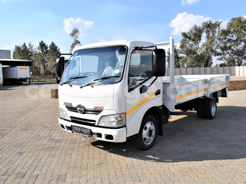 Big with watermark toyota dyna namibia windhoek 17151