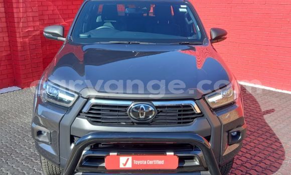 Buy Used Toyota Hilux Silver Car in Karasburg in Karas