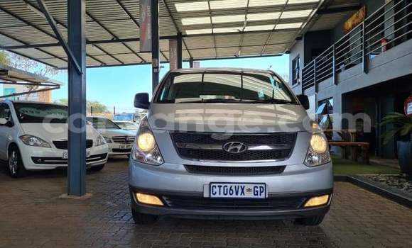 Buy Used Hyundai H1 Silver Car in Rundu in Namibia Buy Used Hyundai H1 Silver Car in Rundu in Namibia