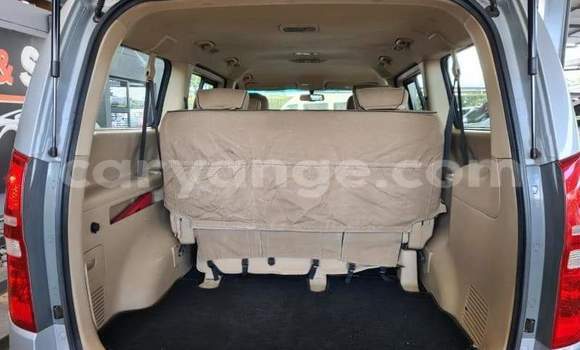 Buy Used Hyundai H1 Silver Car in Rundu in Namibia Buy Used Hyundai H1 Silver Car in Rundu in Namibia