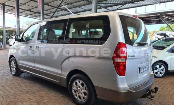 Buy Used Hyundai H1 Silver Car in Rundu in Namibia Buy Used Hyundai H1 Silver Car in Rundu in Namibia