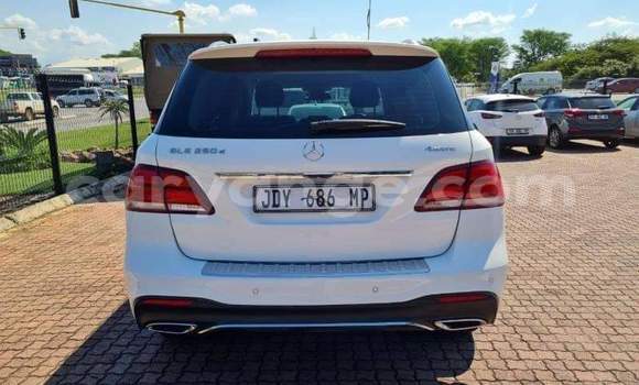 Buy Used Mercedes-Benz GLE White Car in Grootfontein in Namibia Buy Used Mercedes-Benz GLE White Car in Grootfontein in Namibia