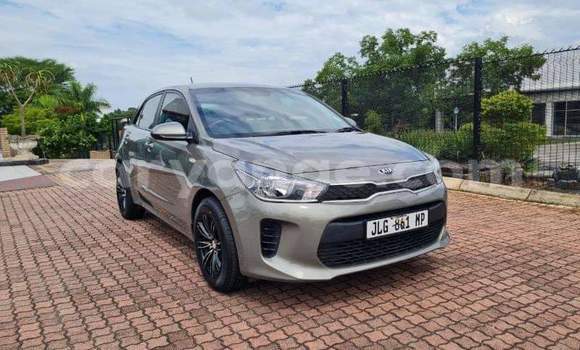 Acheter Occasion Voiture Kia Rio Beige à Ongandjera, Omusati