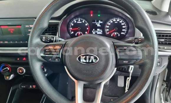Acheter Occasion Voiture Kia Rio Beige à Ongandjera, Omusati Acheter Occasion Voiture Kia Rio Beige à Ongandjera, Omusati